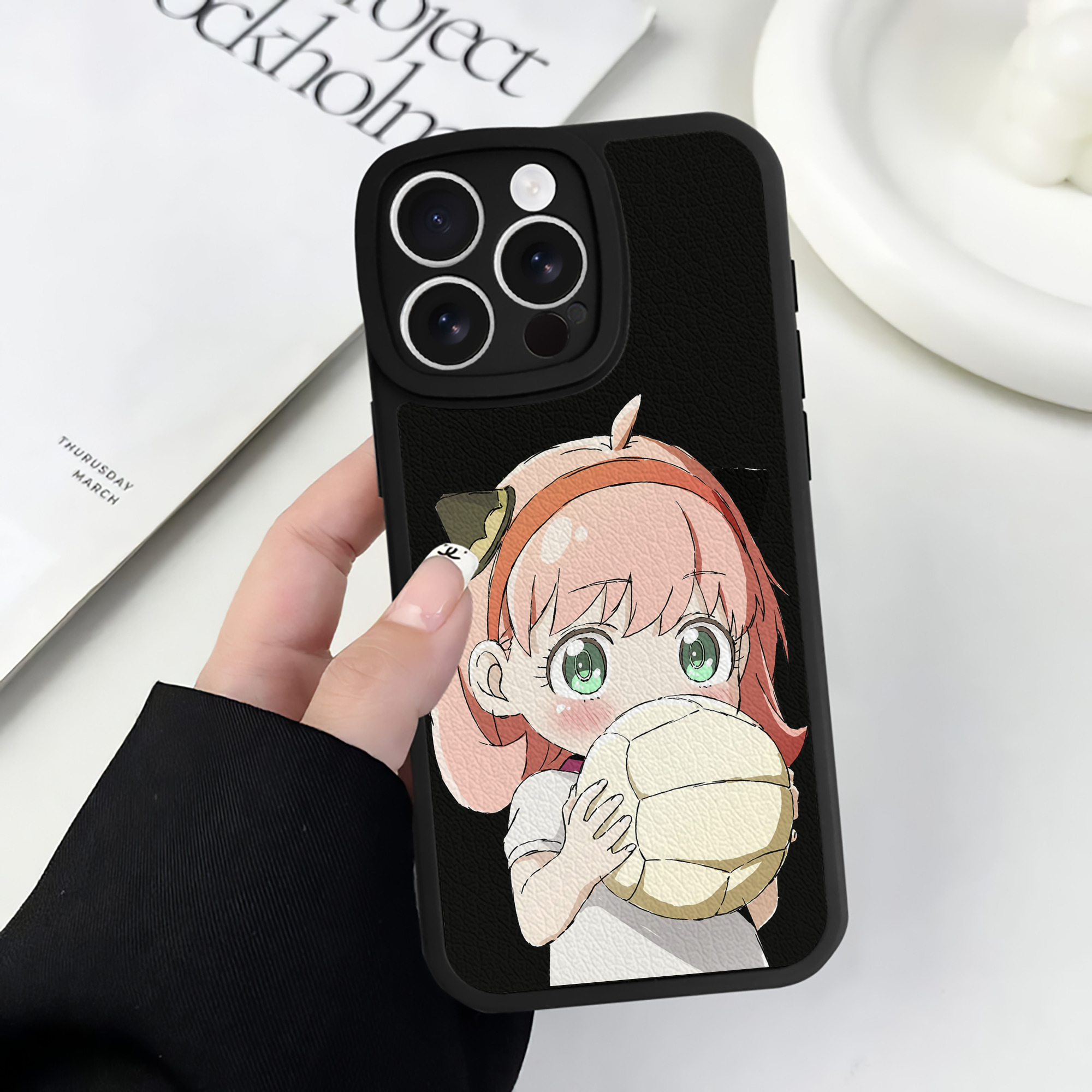 （画像用） SPY×FAMILY间谍家家酒 【iPhone 16シリーズ対応】シリコンスマホケース（レザー調） 材質：シリコン